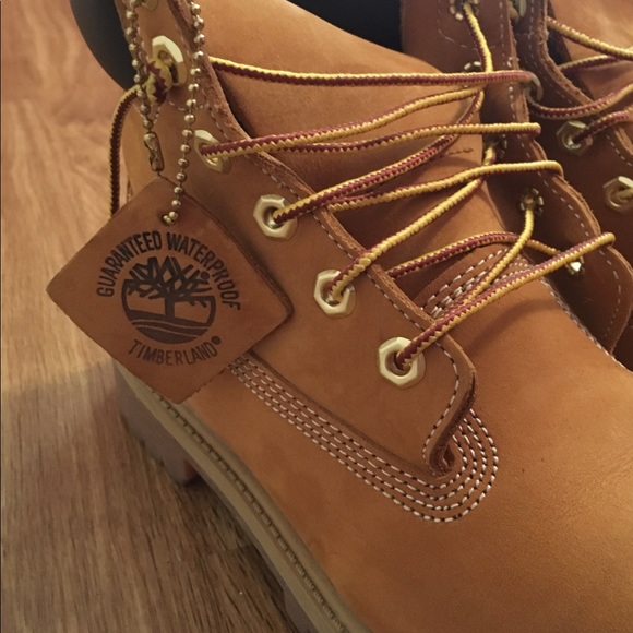 Youth/Juniors 6 in. Timberland Boots - Picture 4 of 8